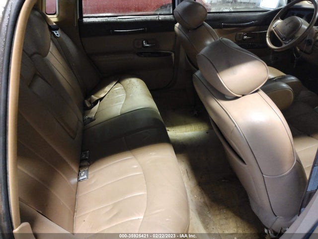 1996 LINCOLN TOWN CAR EXECUTIVE VIN: 1LNLM81WXTY688853