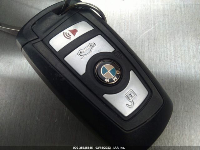 WBA8A9C52JAH13411 BMW 3 Series 320i