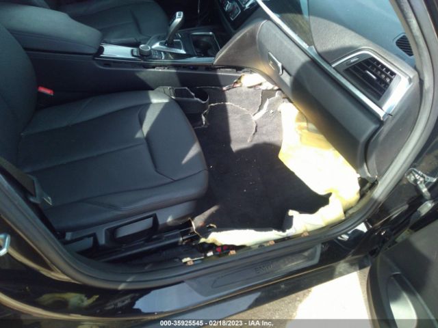 WBA8A9C52JAH13411 BMW 3 Series 320i