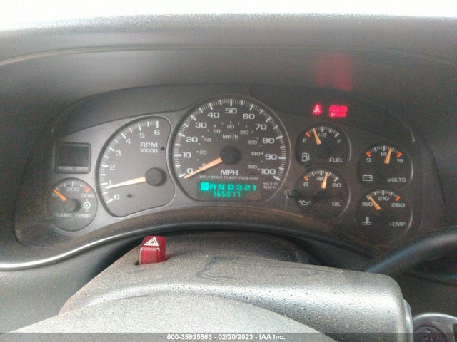 Chevrolet Avalanche 2002 3GNGK23G12G227104 Image 8