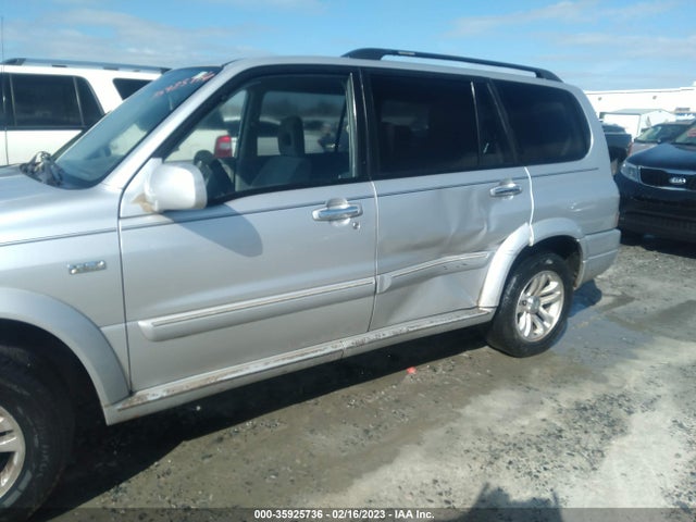 JS3TY92V464101984 Suzuki XL-7
