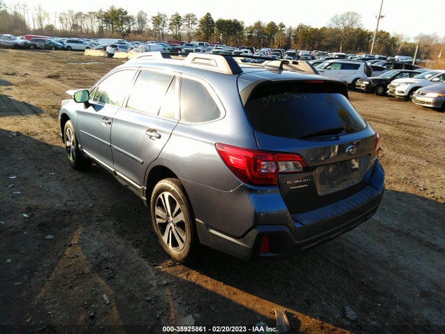 2018 Subaru Outback, VIN: 4S4BSAKC9J3343143