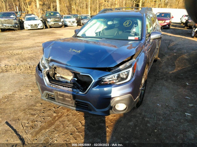 2018 Subaru Outback, VIN: 4S4BSAKC9J3343143