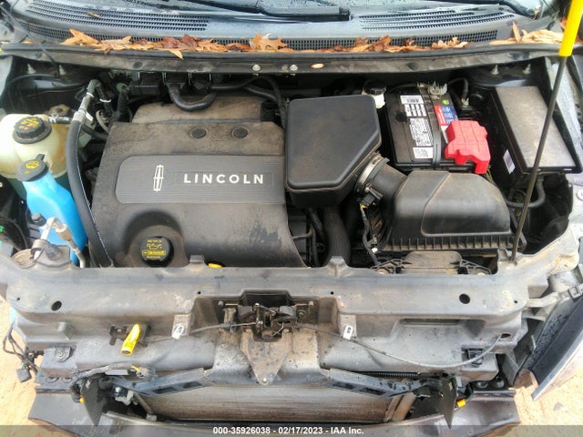 Lincoln MKX 2011 2LMDJ8JK0BBJ23585 Image 12