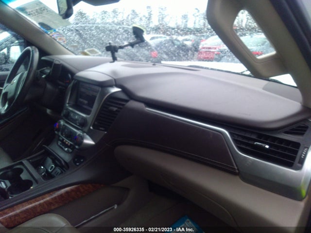 2016 Chevrolet Suburban, VIN: 1GNSKJKC3GR160600