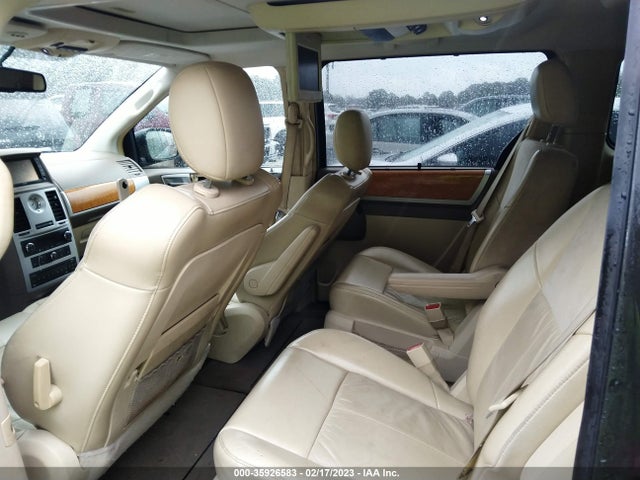 2A8HR64X08R134567 Chrysler Town & Country Limited