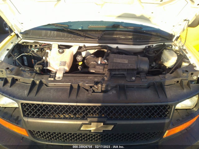 Chevrolet EXPRESS CARGO VAN 2015 1GCWGFCF5F1282177 Image 10