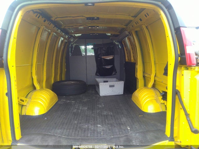 Chevrolet EXPRESS CARGO VAN 2017 1GCWGAFFXH1132731 Image 4
