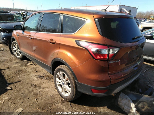 2017 Ford Escape, VIN: 1FMCU9GD8HUE75507