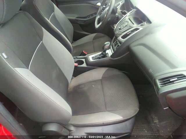 Ford FOCUS SE 2014 1FADP3F24EL220289 Image 6