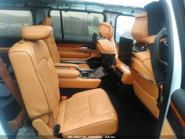 1C4SJVGJ6NS105252 Jeep Grand Wagoneer Series Iii
