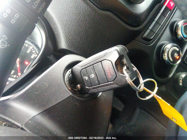 2015 Jeep Renegade, VIN: ZACCJBBT4FPB47552