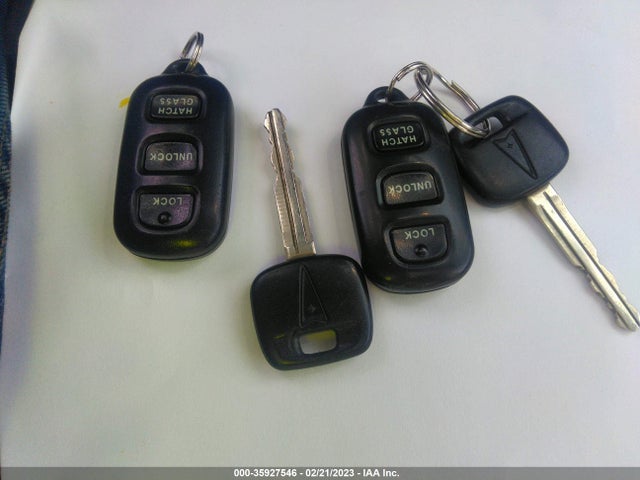 2008 PONTIAC VIBE VIN: 5Y2SL65828Z423204
