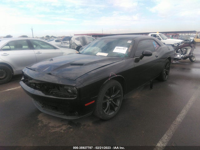 Dodge Challenger Sxt 2018 2C3CDZAG9JH252011 Image 2