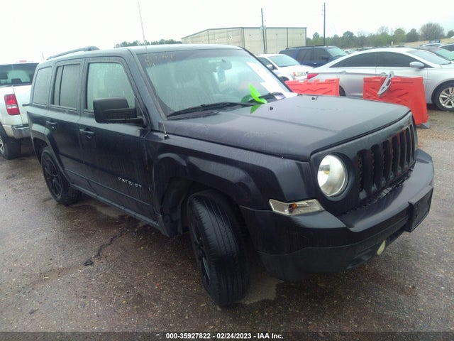 2014 1C4NJPBB6ED905742 main image