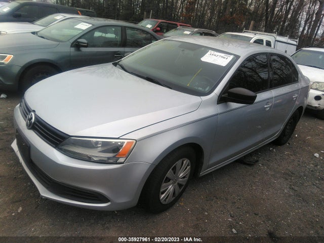 3VW2K7AJ9BM083945 Volkswagen Jetta Sedan S