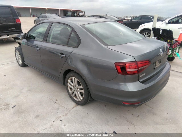 2018 Volkswagen Jetta, VIN: 3VW2B7AJ5JM256956