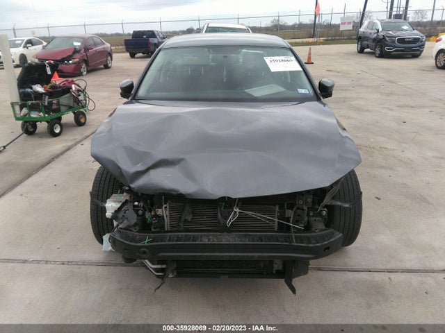 2018 Volkswagen Jetta, VIN: 3VW2B7AJ5JM256956