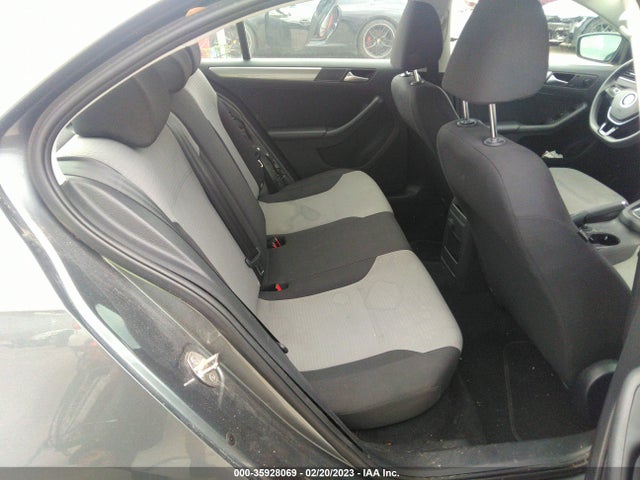 2018 Volkswagen Jetta, VIN: 3VW2B7AJ5JM256956