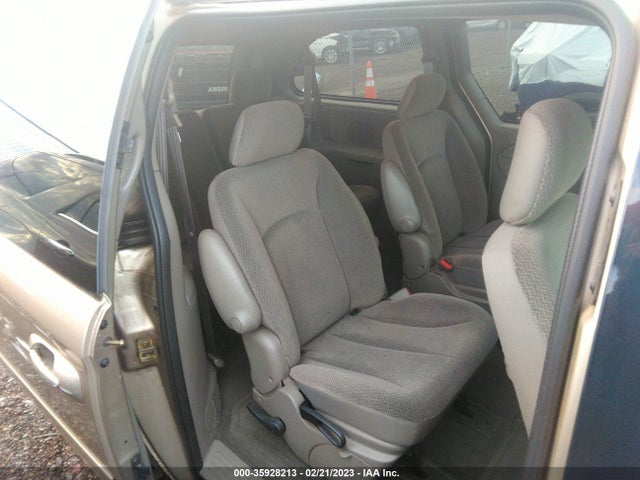 2004 CHRYSLER TOWN & COUNTRY LX VIN: 2C4GP44R94R503600