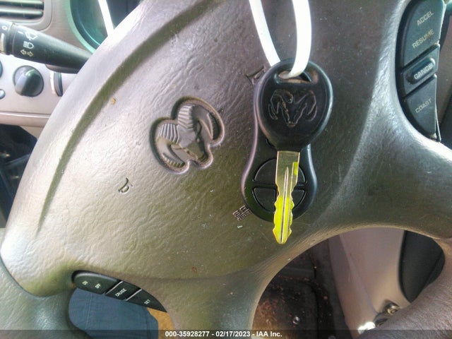 Dodge Grand Caravan Ex 2002 2B4GP74L02R795659 Image 3