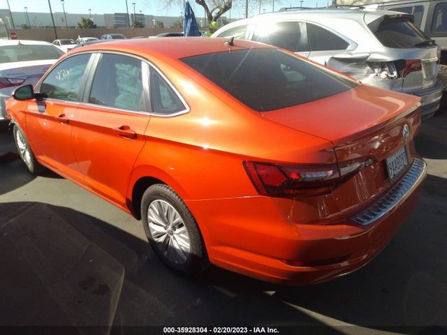 3VWN57BU0KM111130 Volkswagen JETTA S