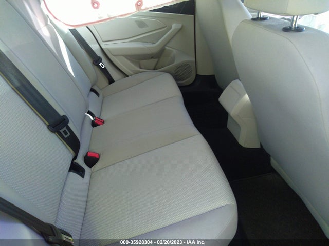 3VWN57BU0KM111130 Volkswagen JETTA S