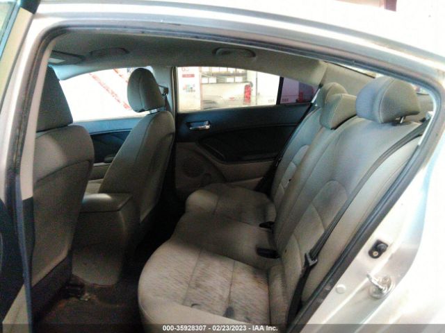 KNAFK4A65E5190299 KIA FORTE LX