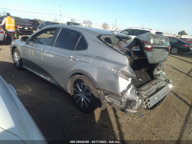 2018 Toyota Camry, VIN: 4T1B31HK8JU001950
