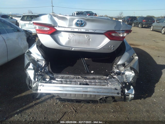 2018 Toyota Camry, VIN: 4T1B31HK8JU001950