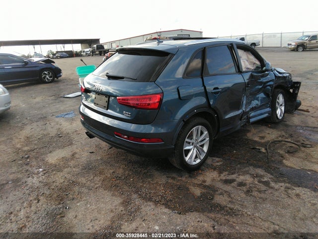 WA1ECCFS7JR008935 Audi Q3 Premium/sport Premium