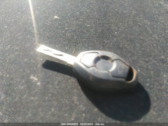 BMW 3 Series 330ci 2002 WBABS53492JU91483 Image 3