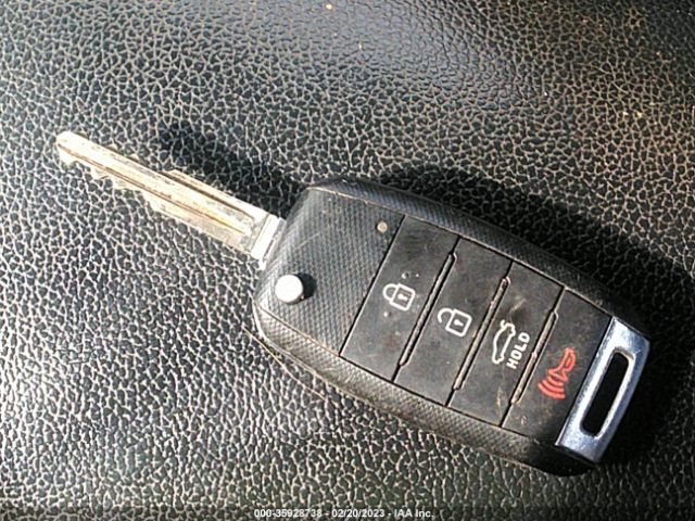 KNAFK4A67G5487738 KIA FORTE LX