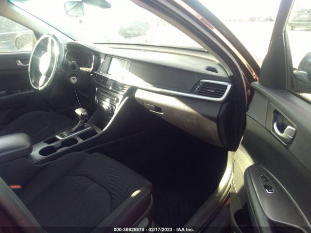 5XXGT4L38KG370875 KIA Optima Lx