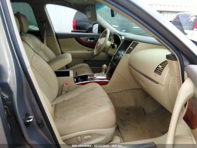 2015 INFINITI QX70 VIN: JN8CS1MU2FM380670