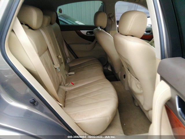 2015 INFINITI QX70 VIN: JN8CS1MU2FM380670