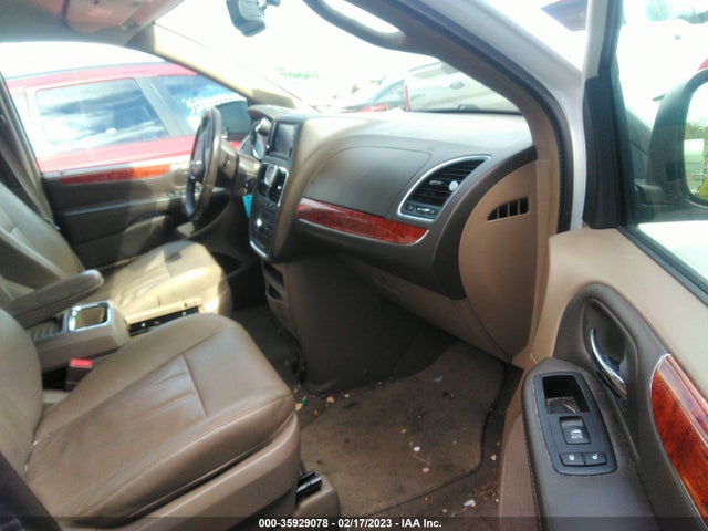 2C4RC1BG5GR213735 Chrysler Town & Country Touring