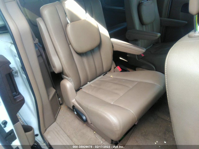 2C4RC1BG5GR213735 Chrysler Town & Country Touring