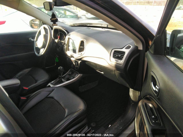 3C4NJDBB4JT178152 Jeep Compass Latitude