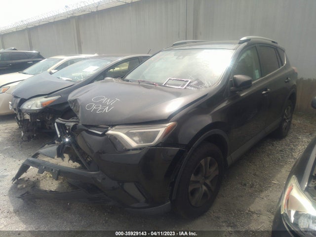 Toyota RAV4 LE 2017 2T3ZFREV9HW348109 Image 2