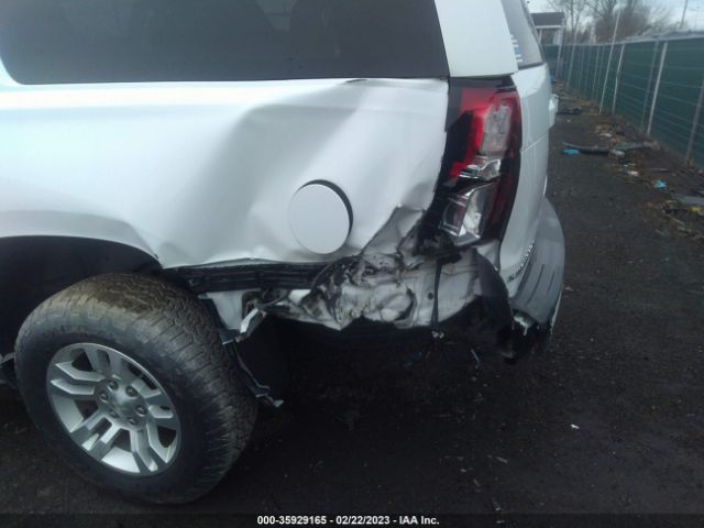 1GNSCHKC1JR268422 Chevrolet Suburban Lt