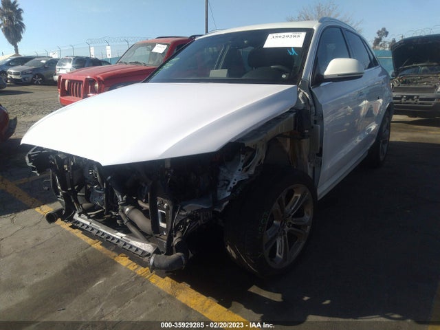 WA1HCCFS2JR014798 Audi Q3 Premium Plus
