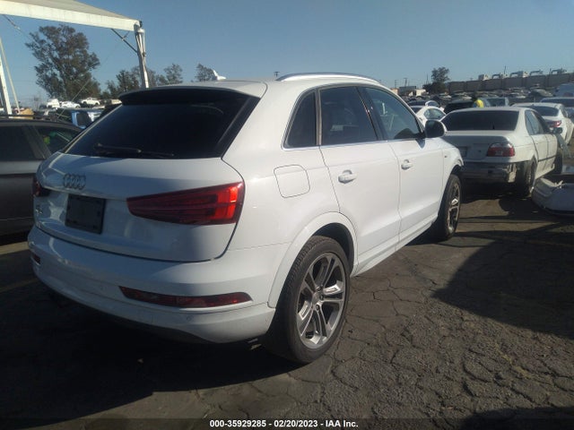 WA1HCCFS2JR014798 Audi Q3 Premium Plus