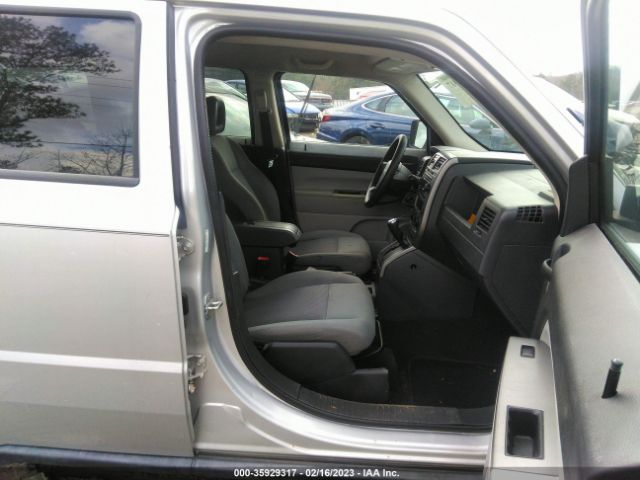 1J8FF28W77D323616 Jeep Patriot Sport