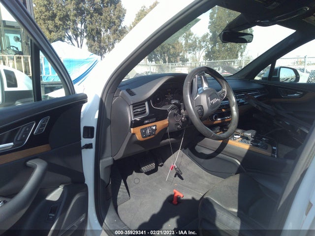 WA1VAAF72HD011352 Audi Q7 Prestige