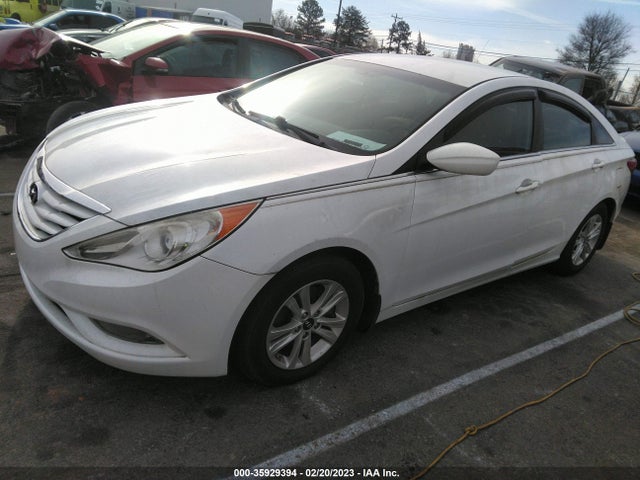 2013 HYUNDAI SONATA GLS VIN: 5NPEB4AC3DH633889