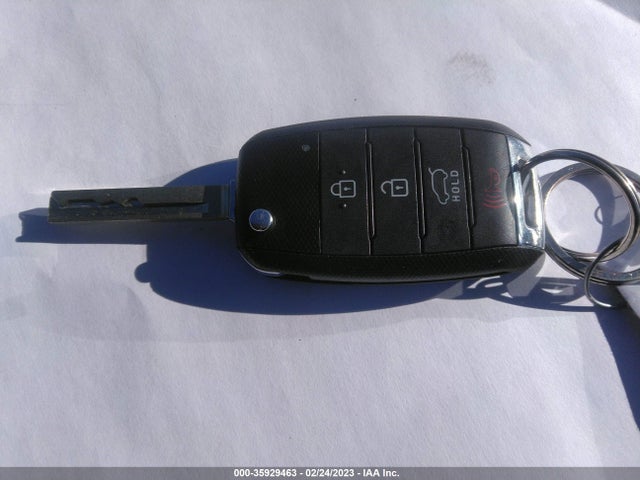 KIA SORENTO L 2018 5XYPG4A32JG426147 Image 11