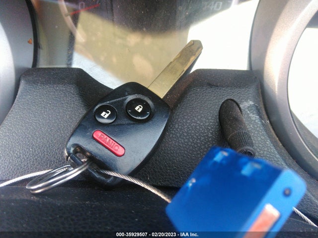 Продажа на аукционе авто 2013 Honda Fit, vin: JHMGE8H36DC081425, номер лота: 35929507