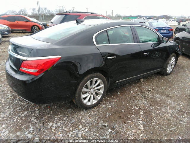 2016 Buick LaCrosse, VIN: 1G4GD5G31GF249913