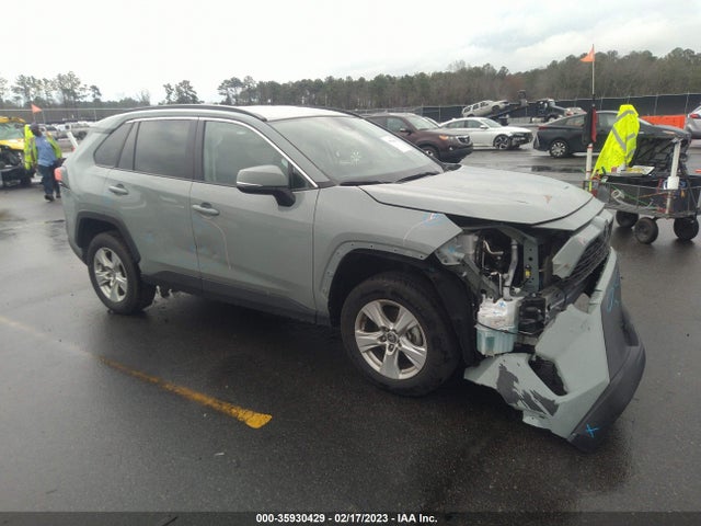 2021 Toyota RAV4, VIN: 2T3P1RFV8MW200774